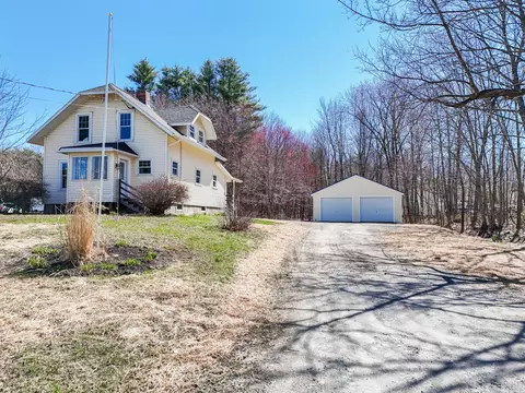 615 Riverside Dr, Augusta, ME 04330 photo 1