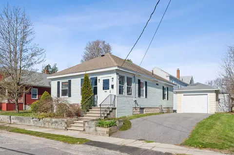 38 Craggmere Ave, South Portland, ME 04106