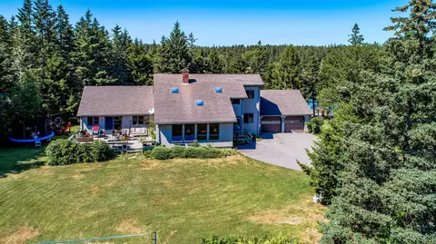 84 Conary Cove Rd, Deer Isle, ME 04627
