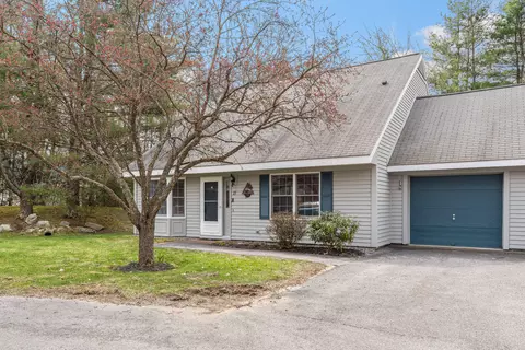 27 Wakely Ct #27, Portland, ME 04103