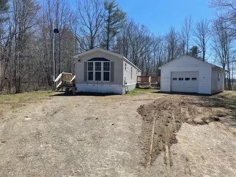 31 Old Meadows Rd, Vassalboro, ME 04989