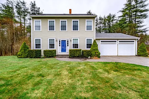 8 Jessie Ln, Biddeford, ME 04005