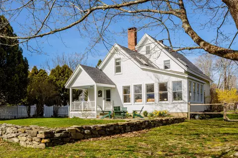 477 Ash Point Dr, Owls Head, ME 04854