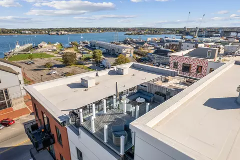 383 Commercial St #609, Portland, ME 04101