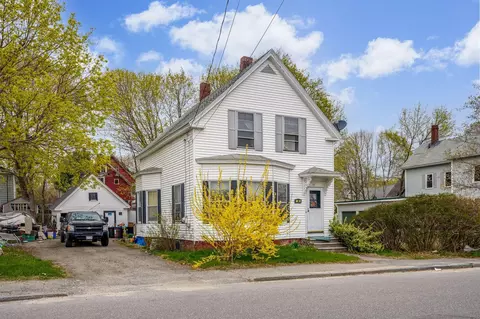 64 Spring St, Lewiston, ME 04240