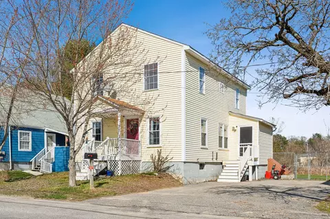 12 Perley St, Lewiston, ME 04240