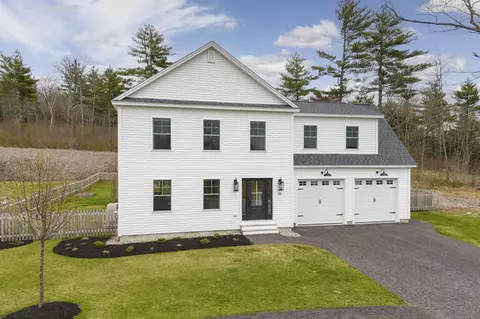 36 York Ridge Dr, North Yarmouth, ME 04097
