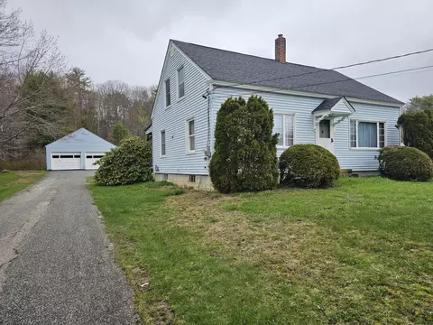 1350 Sabattus St, Lewiston, ME 04240
