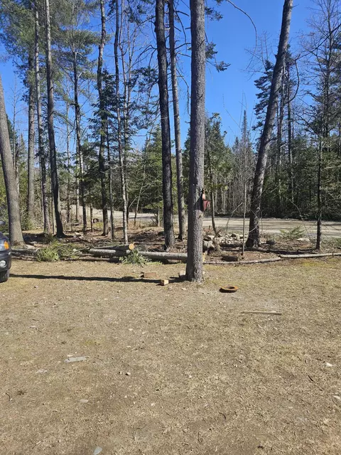 150 Ella Gerald Rd, Canaan, ME 04924