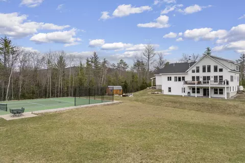 374 Mayville Rd # B, Bethel, ME 04217