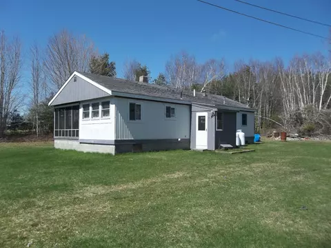 708 West St, Princeton, ME 04668