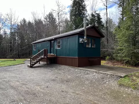 197 Shaw Rd, Dover Foxcroft, ME 04426
