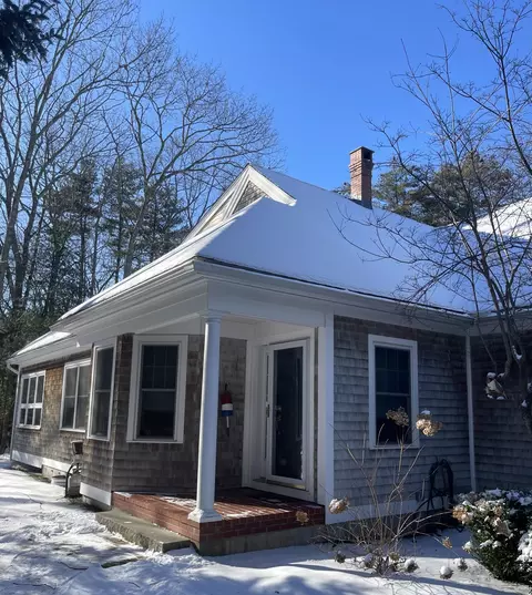 3 Foxberry Ln # B, Kennebunkport, ME 04046