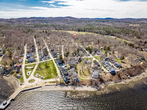 89 Clinton Ave, Northport, ME 04849