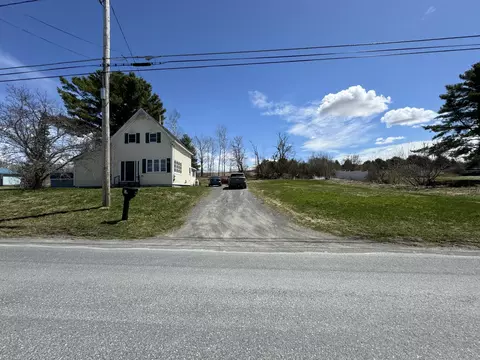 47 River Rd, Caribou, ME 04736