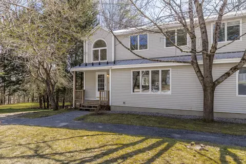 59 Deer Brook Apartment Rd #59, North Yarmouth, ME 04097