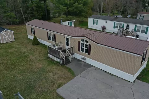68 Emerald Rd, Holden, ME 04429