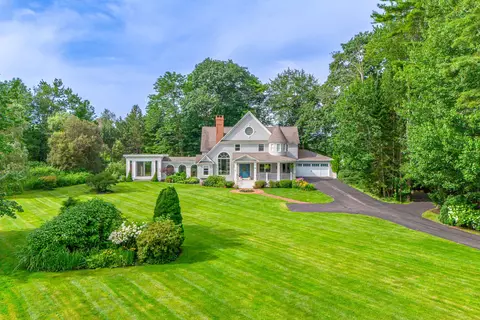 20 Cole Field Rd, Cape Elizabeth, ME 04107