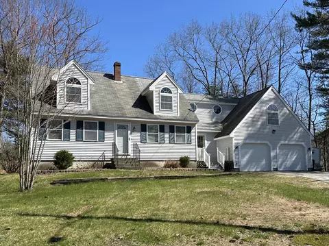 10 Poplar St, Old Orchard Beach, ME 04064