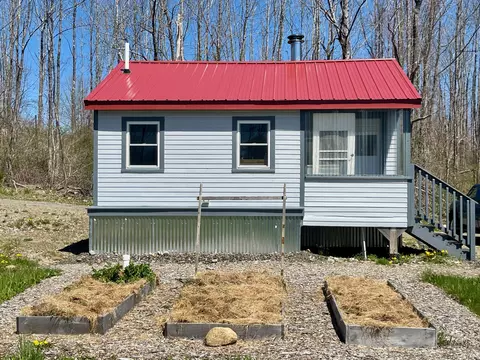 199 Beechwood St, Thomaston, ME 04861