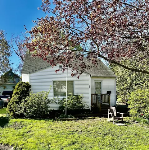 208 North St, Bath, ME 04530