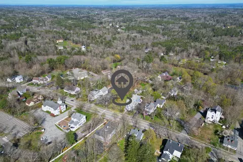 182 Main St, Freeport, ME 04032