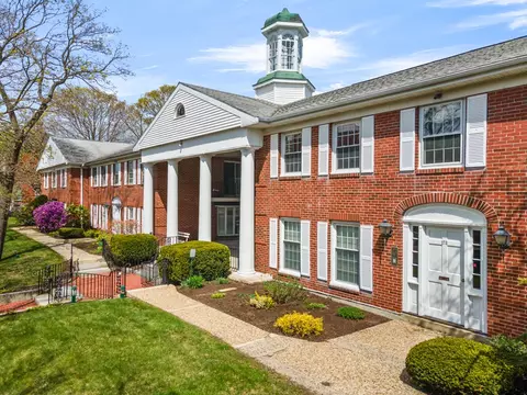 173 Pine St #2P, Portland, ME 04102