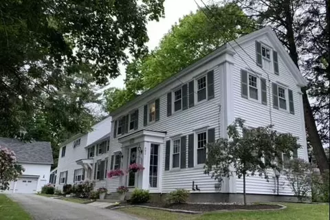 992 High St, Bath, ME 04530