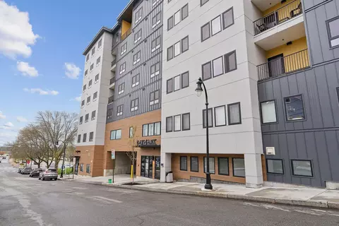 75 Chestnut St #204, Portland, ME 04101