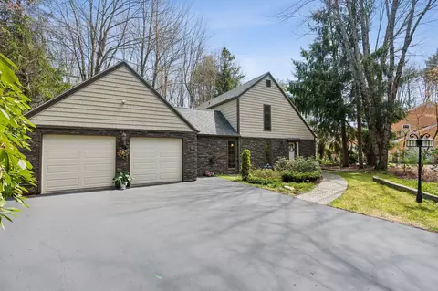 6 Partridge Ln, Scarborough, ME 04074