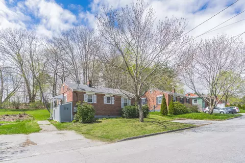 86 Bluff Rd, Bath, ME 04530
