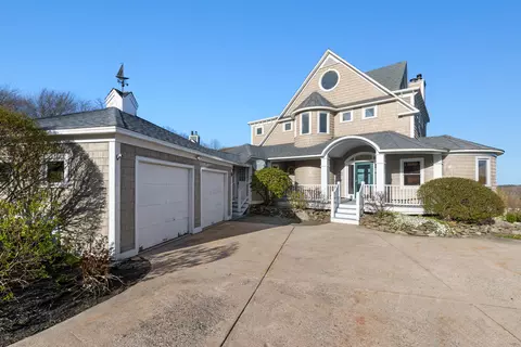 65 Summer Pl, Portland, ME 04103