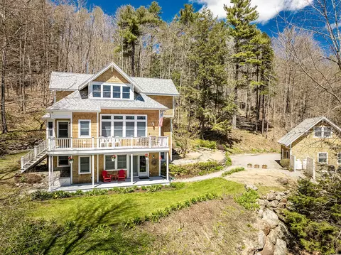 24 Howe Hill Rd, Camden, ME 04843
