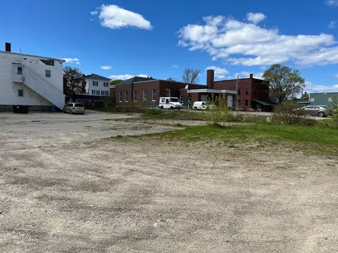 45 Pine St, Millinocket, ME 04462 photo 5