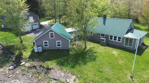 9 W Ripley Rd, Ripley, ME 04930