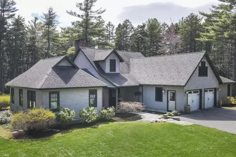75 Black Watch Trl, Bar Harbor, ME 04609