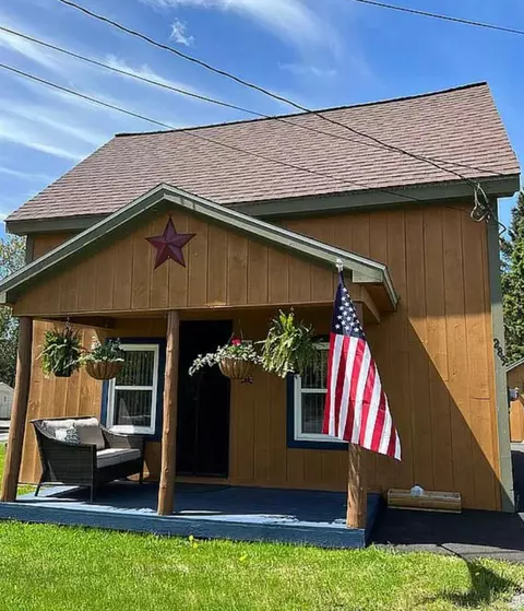 285 Market St, Fort Kent, ME 04743
