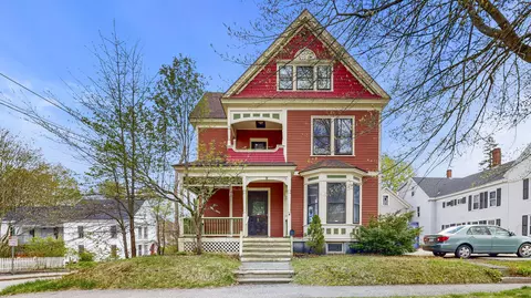 90 High St, Auburn, ME 04210