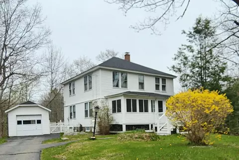 120 Cape Neddick Rd, York, ME 03909