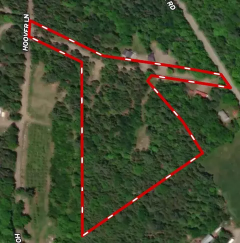 135 Hoover Ln, Lincoln, ME 04457