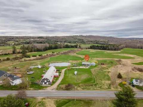 812 Gardiner Rd, Wales, ME 04280