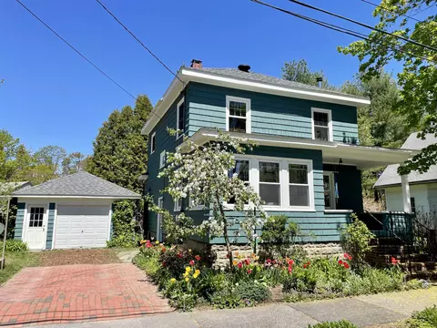 31 Concord St, Portland, ME 04103