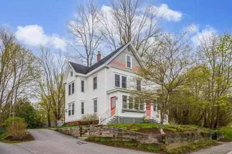 102 Bedford St, Bath, ME 04530