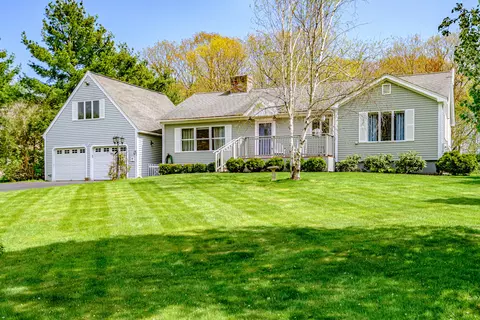 50 Mayberry Rd, Westbrook, ME 04092