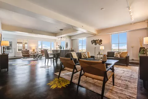 21 Chestnut St #601, Portland, ME 04101