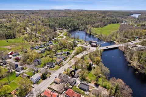 6 Garland St, South Berwick, ME 03908