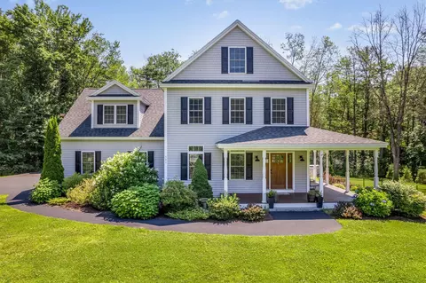 121 Foreside Rd, Cumberland, ME 04110