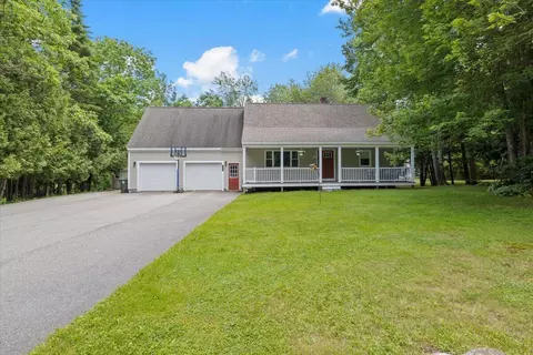 169 Smutty Ln, Saco, ME 04072
