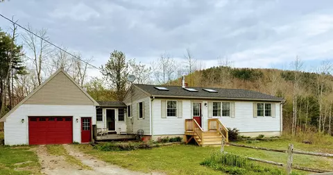 53 North Rd, Winterport, ME 04496