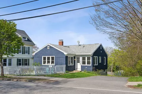 27 Portland Ave, Old Orchard Beach, ME 04064